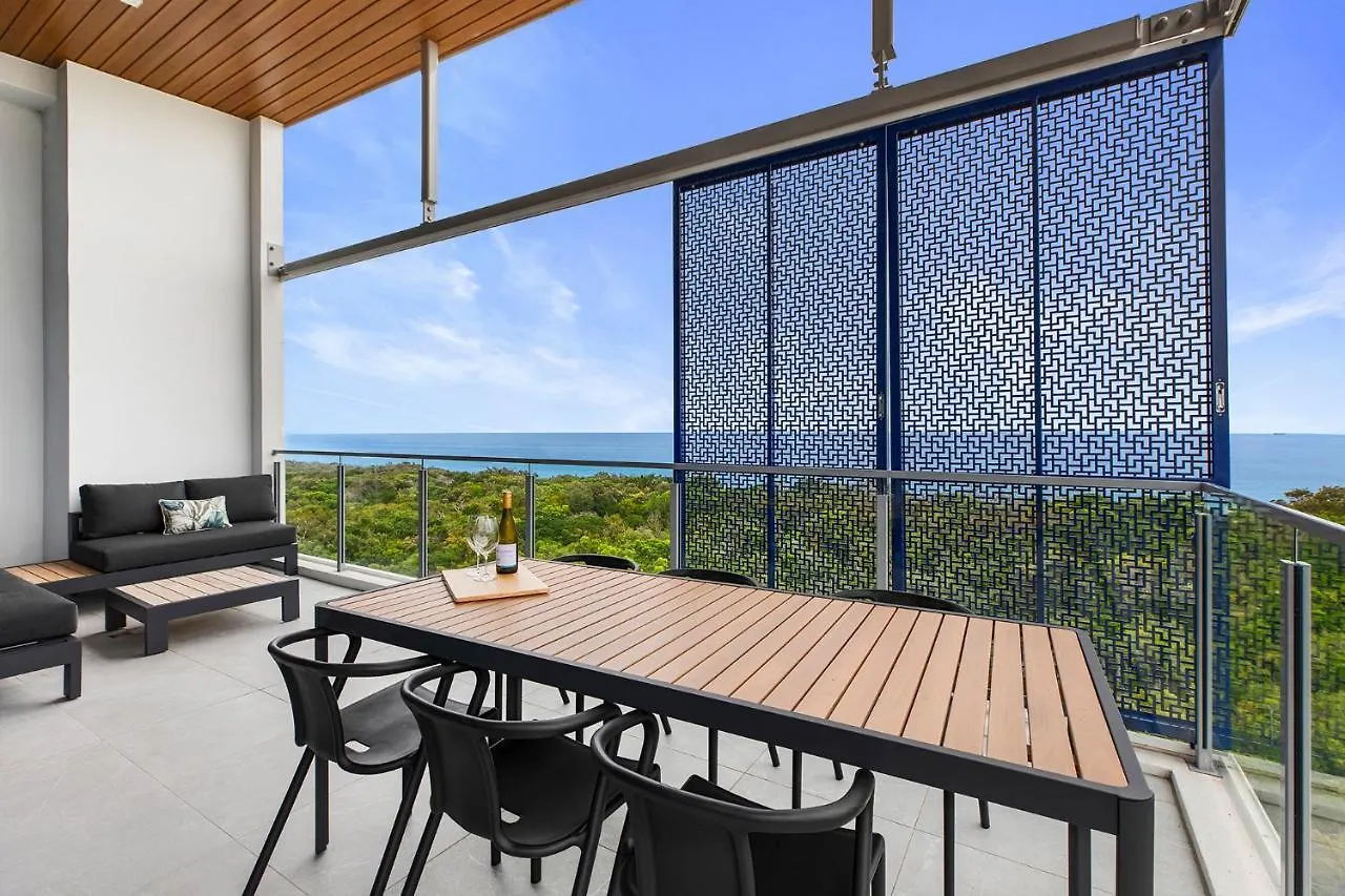 Breathtaking Beachfront 3 Bedroom Penthouse Bokarina Sunshine Coast カワナ・ウォーターズ 0*,
