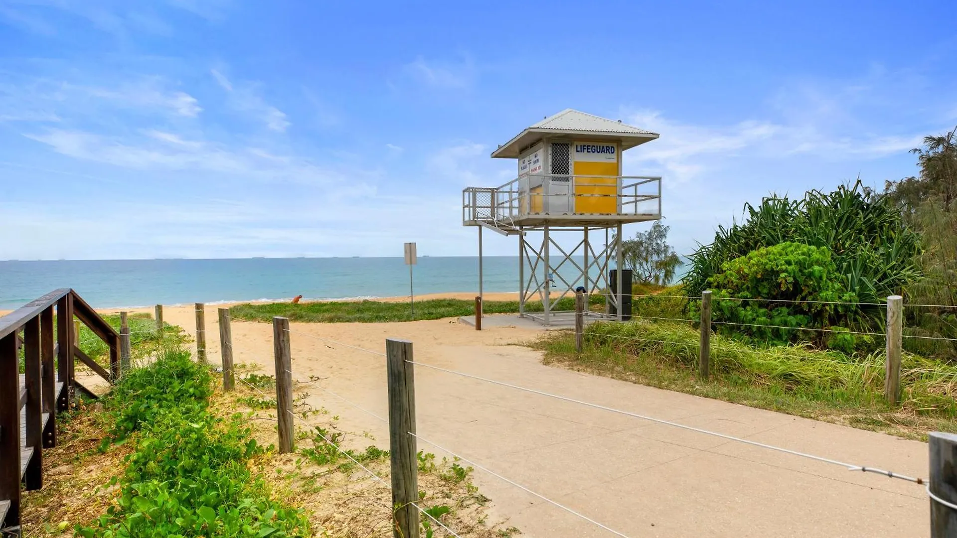קוואנה ווטרס Breathtaking Beachfront 3 Bedroom Penthouse Bokarina Sunshine Coast 0*, קוואנה ווטרס אוסטרליה